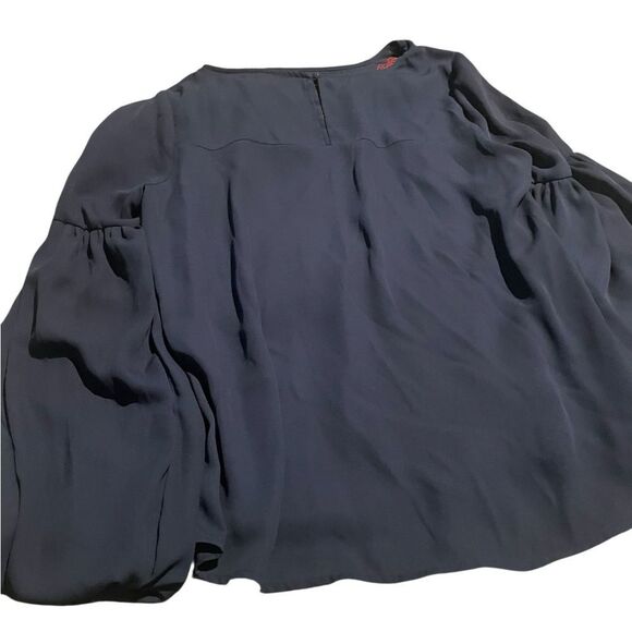 Vince Camuto size large Navy Blue Blouse with Red Embroidery like new - Picture 2 of 2